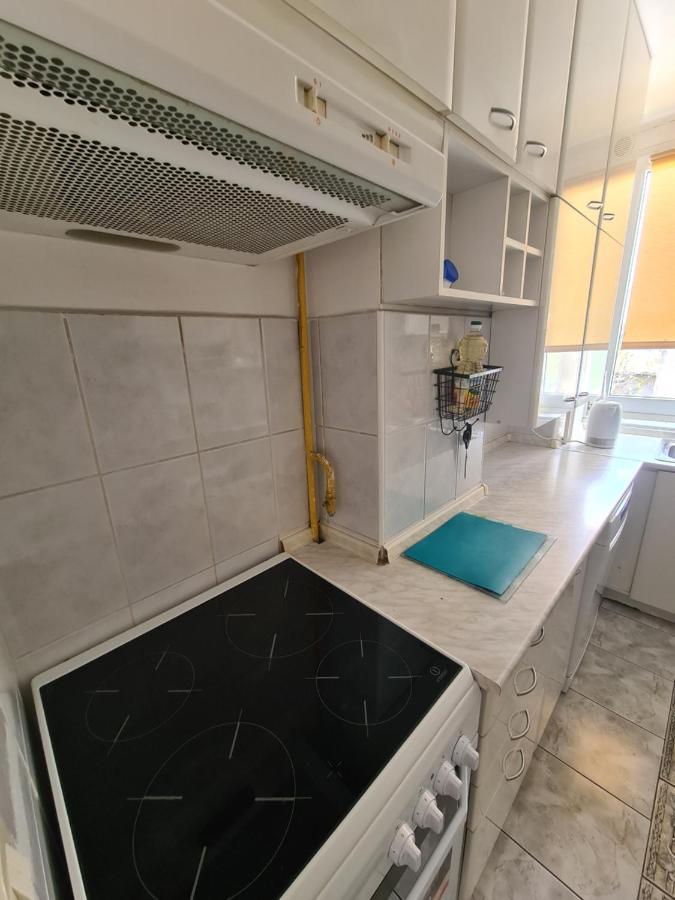 Walnut Apartment - Private Garage ซาราเยโว ภายนอก รูปภาพ